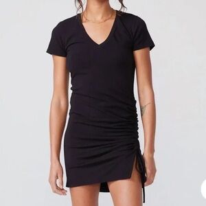 Monrow v-neck dress